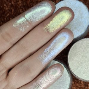 SHINE BRIGHT LIKE A DIAMOND Holographic Pressed Highlighters (Set of 4)